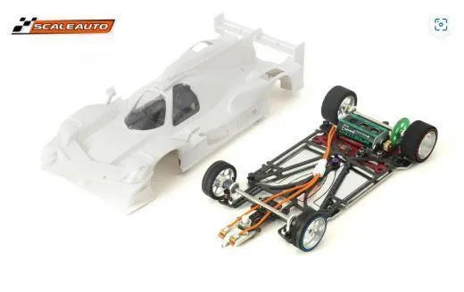 Analog Bausatz SCALEAUTO 05 LM-P White Kit in Wettbewerbsversion SPORT XL mit Metall-Chassis